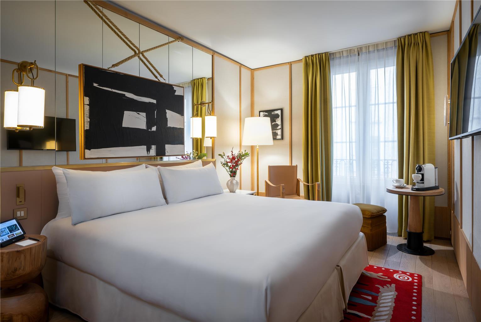 Le Belgrand Champs Elysees Tapestry By Hilton Hotel