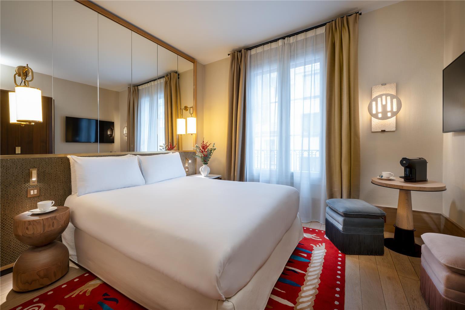 Hotel Le Belgrand Champs Elysees Tapestry By Hilton Paris